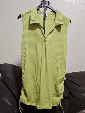 Sleeveless Ribbed Collared Tank Top in Lime Green